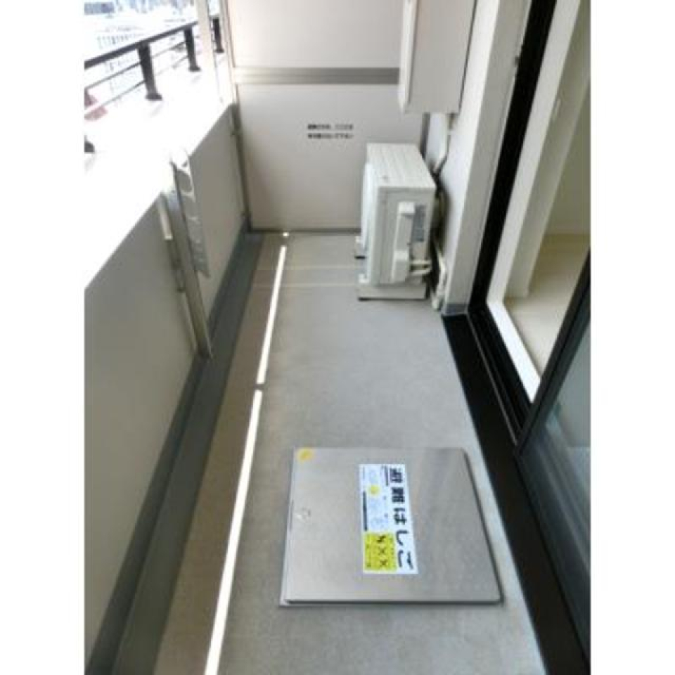 ベランダ
※写真は同タイプ住戸です。