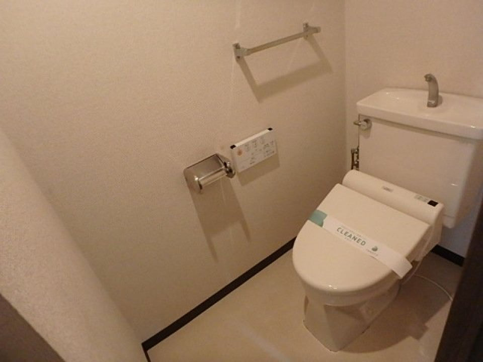 シンプルなトイレです。