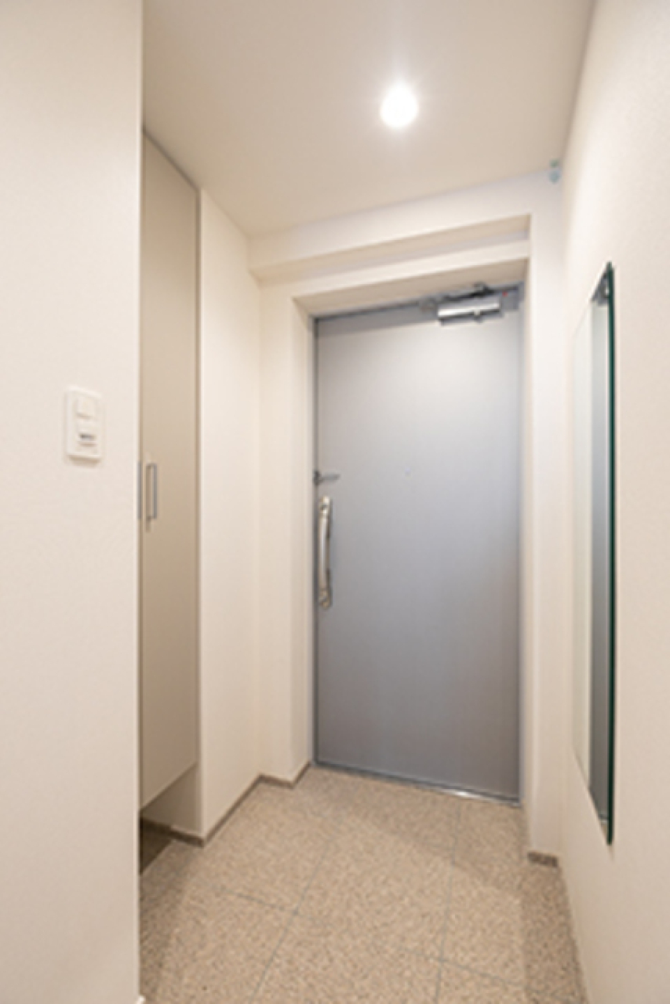 玄関の様子
※写真は同タイプ住戸です。