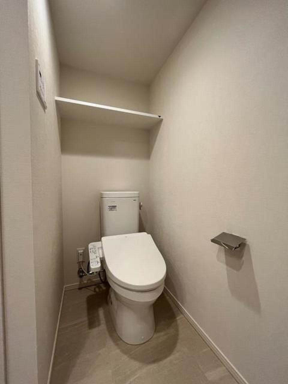 シンプルなトイレ。※写真は同タイプ住戸です。