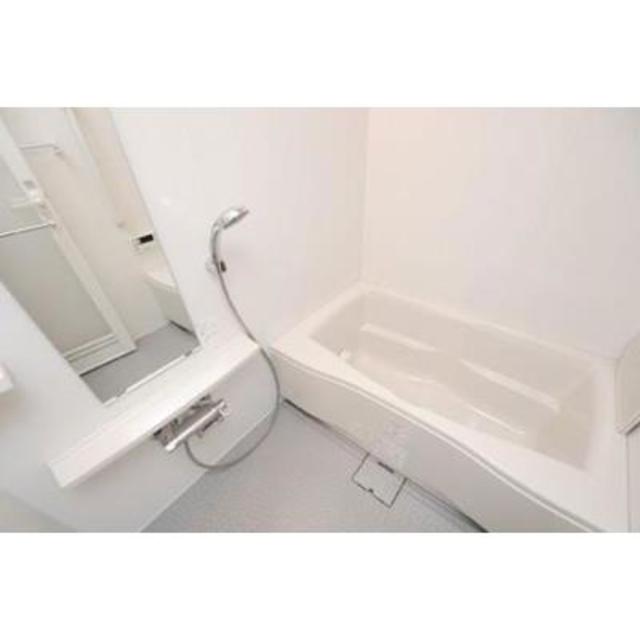 シンプルなトイレです。※写真は同タイプ住戸です。