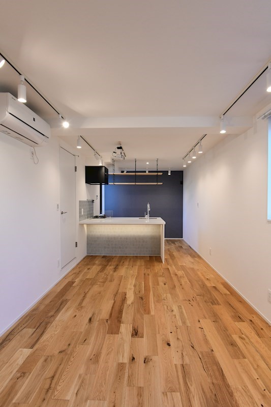 素材感が生きる素敵なデザイナーズ物件です