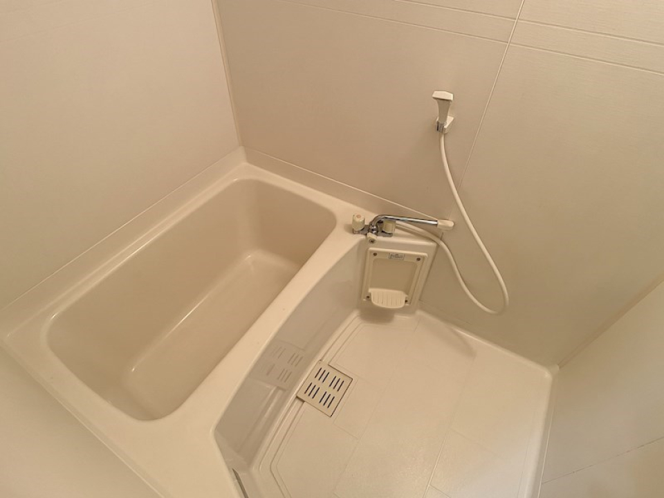 シンプルでも使いやすい浴室