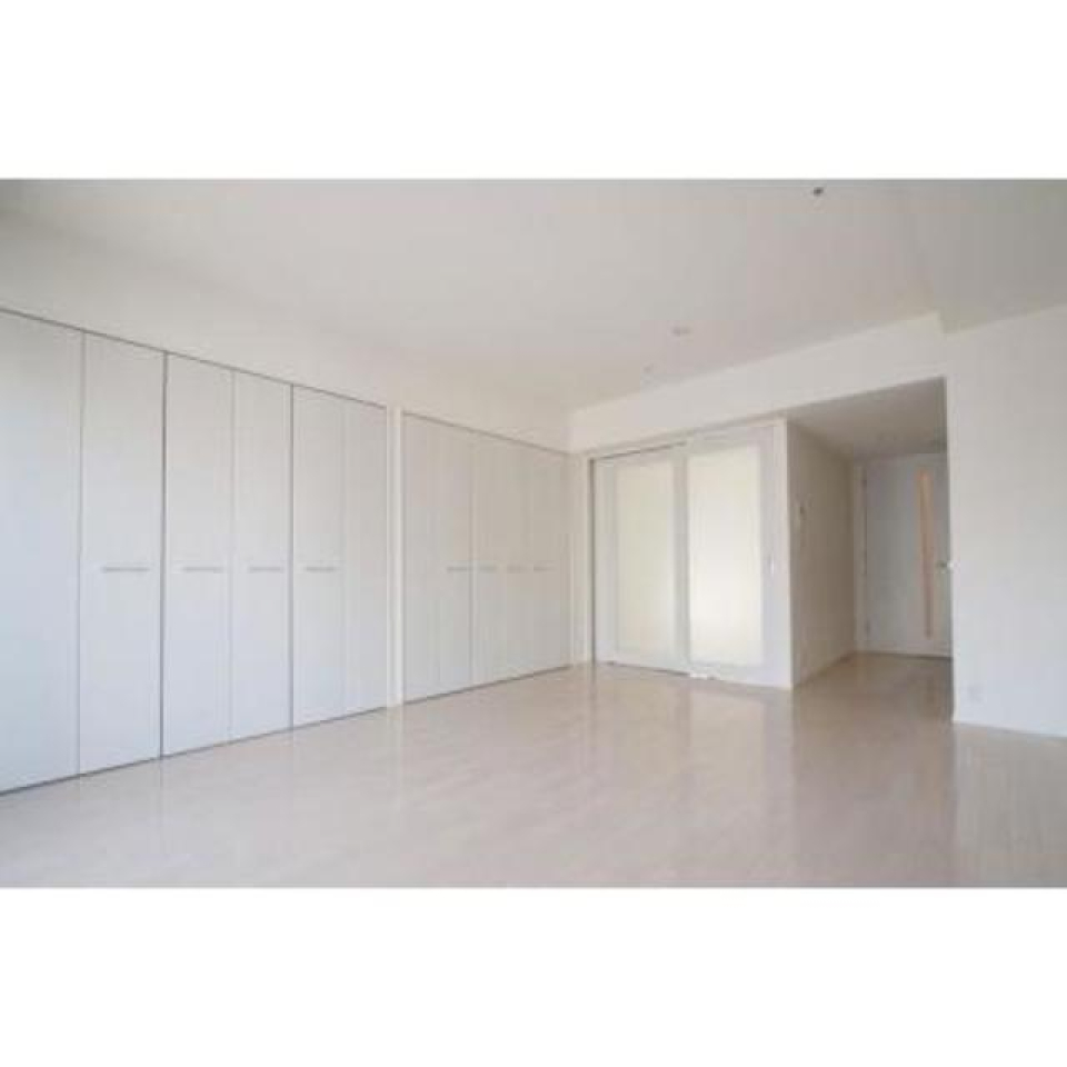 収納が沢山ついています。※写真は同タイプ住戸です。