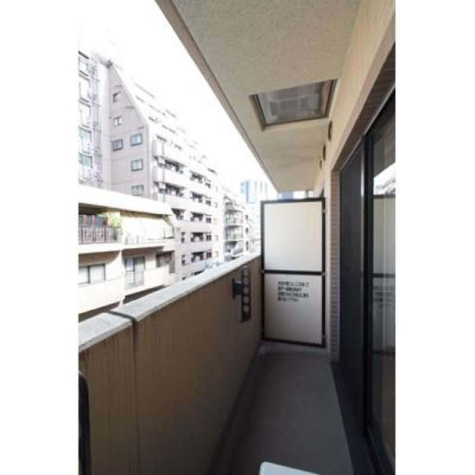ベランダはこんな感じ。
※写真は同タイプ住戸です。