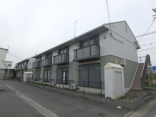 閑静な住宅街に位置しています