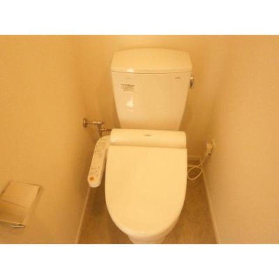 トイレです。
※写真は同タイプ住戸です。