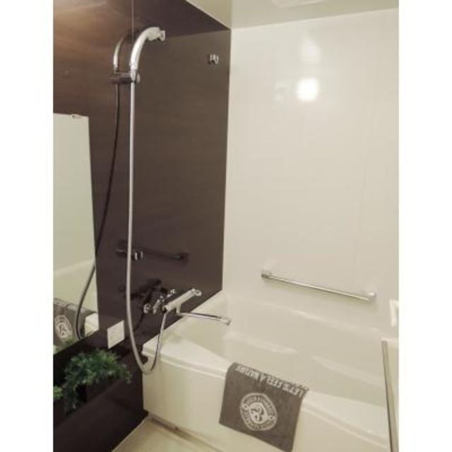 浴室です。
※写真は同タイプ住戸です。装飾品はイメージです。