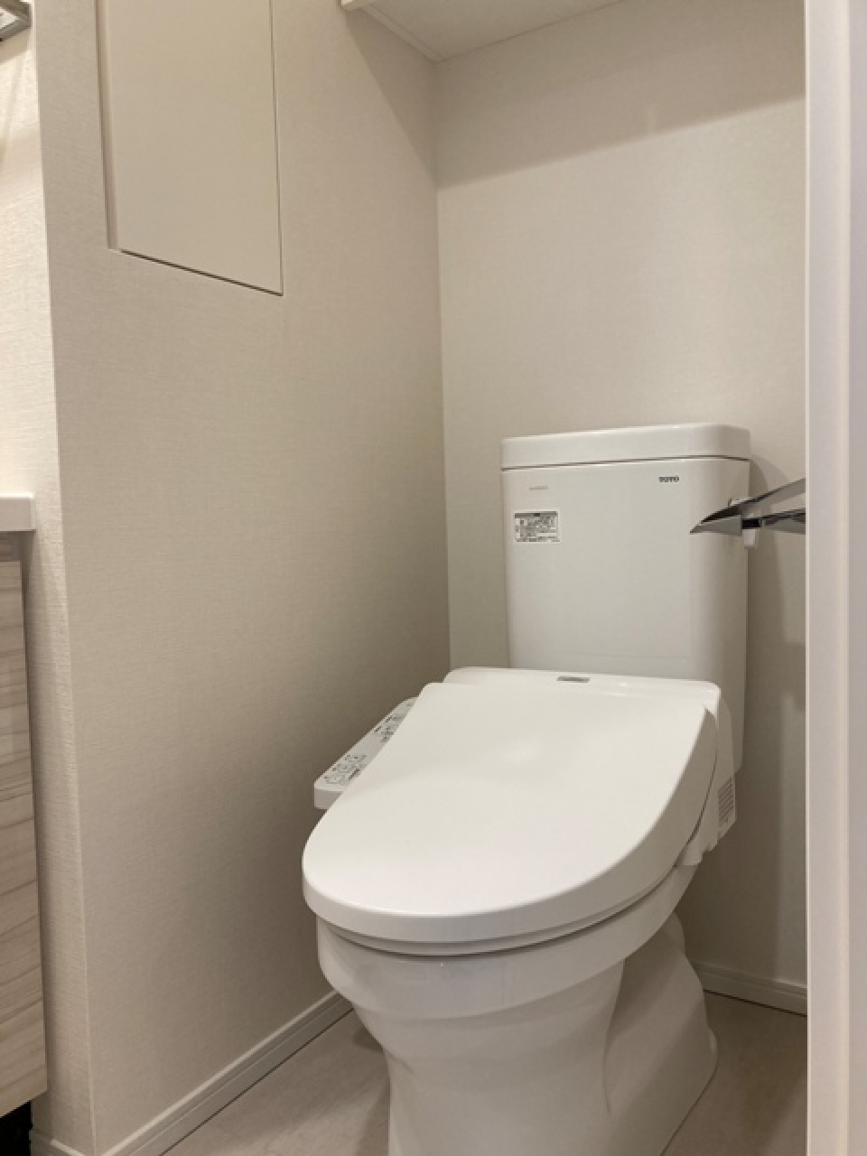 トイレです。
※写真は同タイプ住戸です。