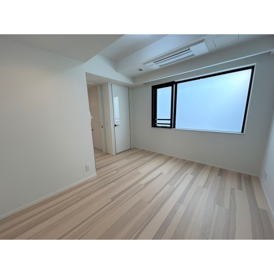 洋室約7.7帖　2023年12月撮影