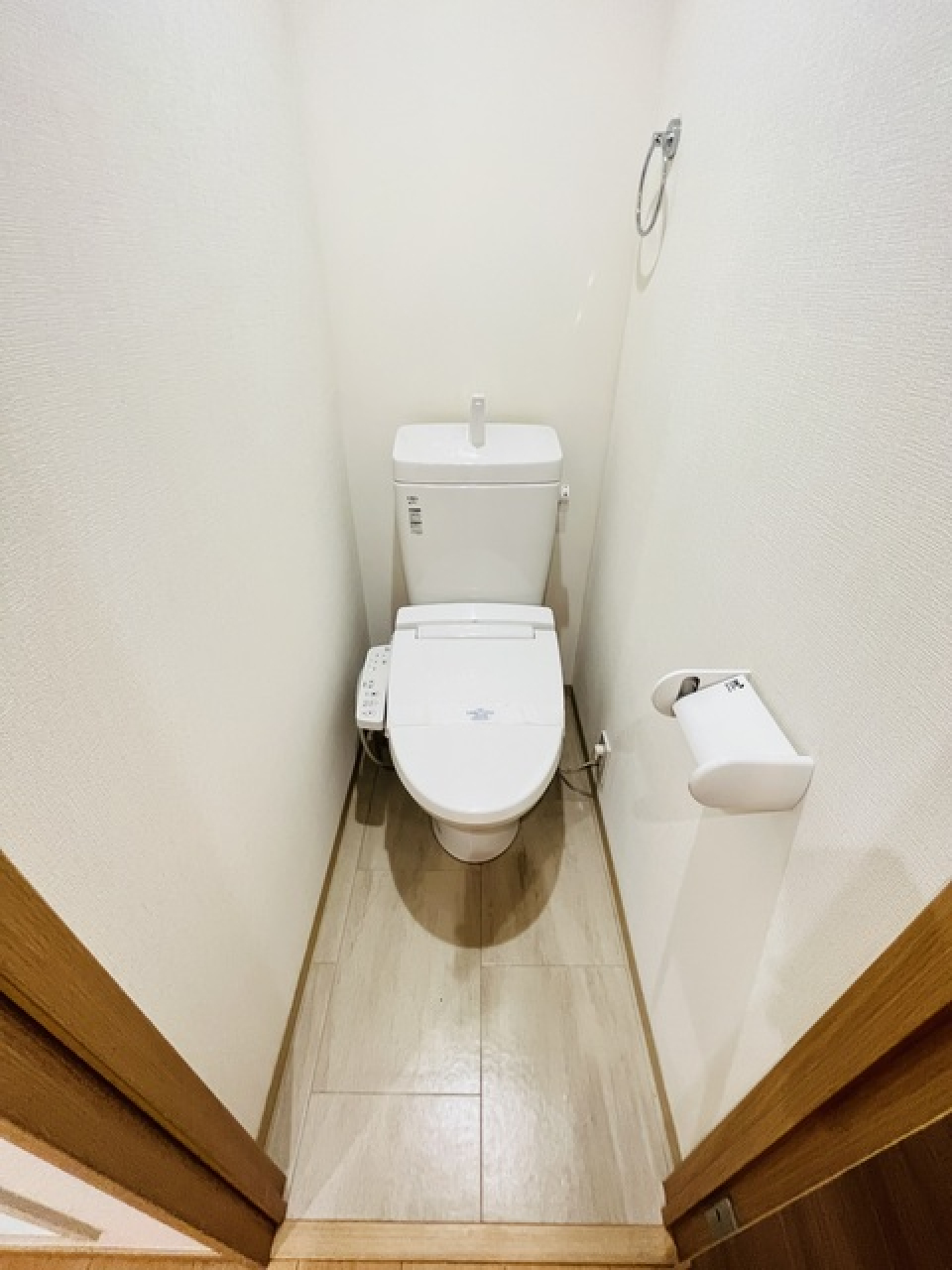 シンプルなトイレです。