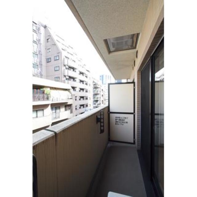 ベランダ。
※写真は同タイプ住戸です。