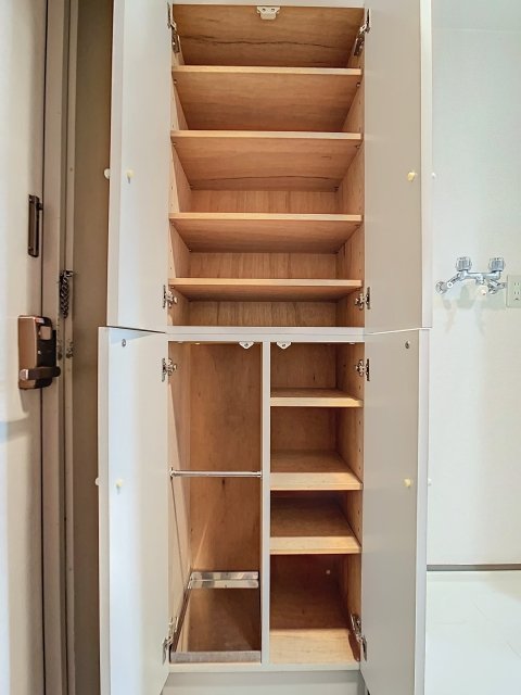 シューズBOX。かなり収納力に期待できそうです！