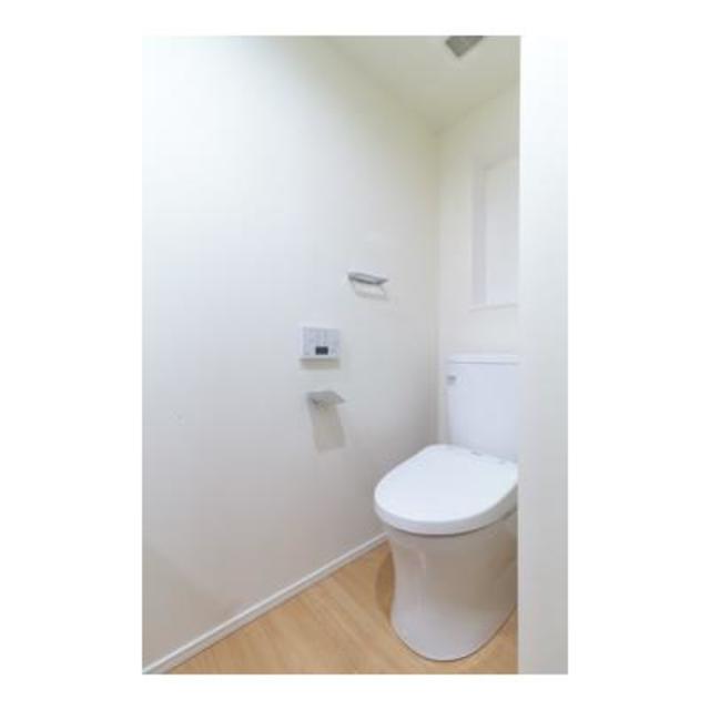 トイレです。
※写真は同タイプ住戸です。