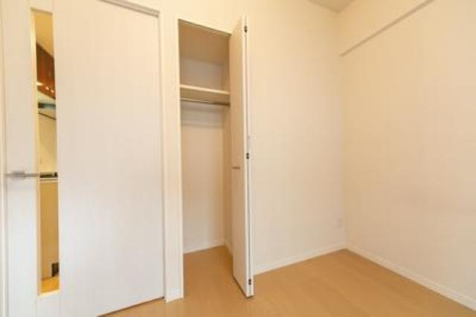 収納の中の様子です。
※写真は同タイプ住戸です。