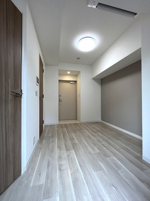 嬉しいウォークインクローゼット付きです。
※写真は同タイプ住戸です。