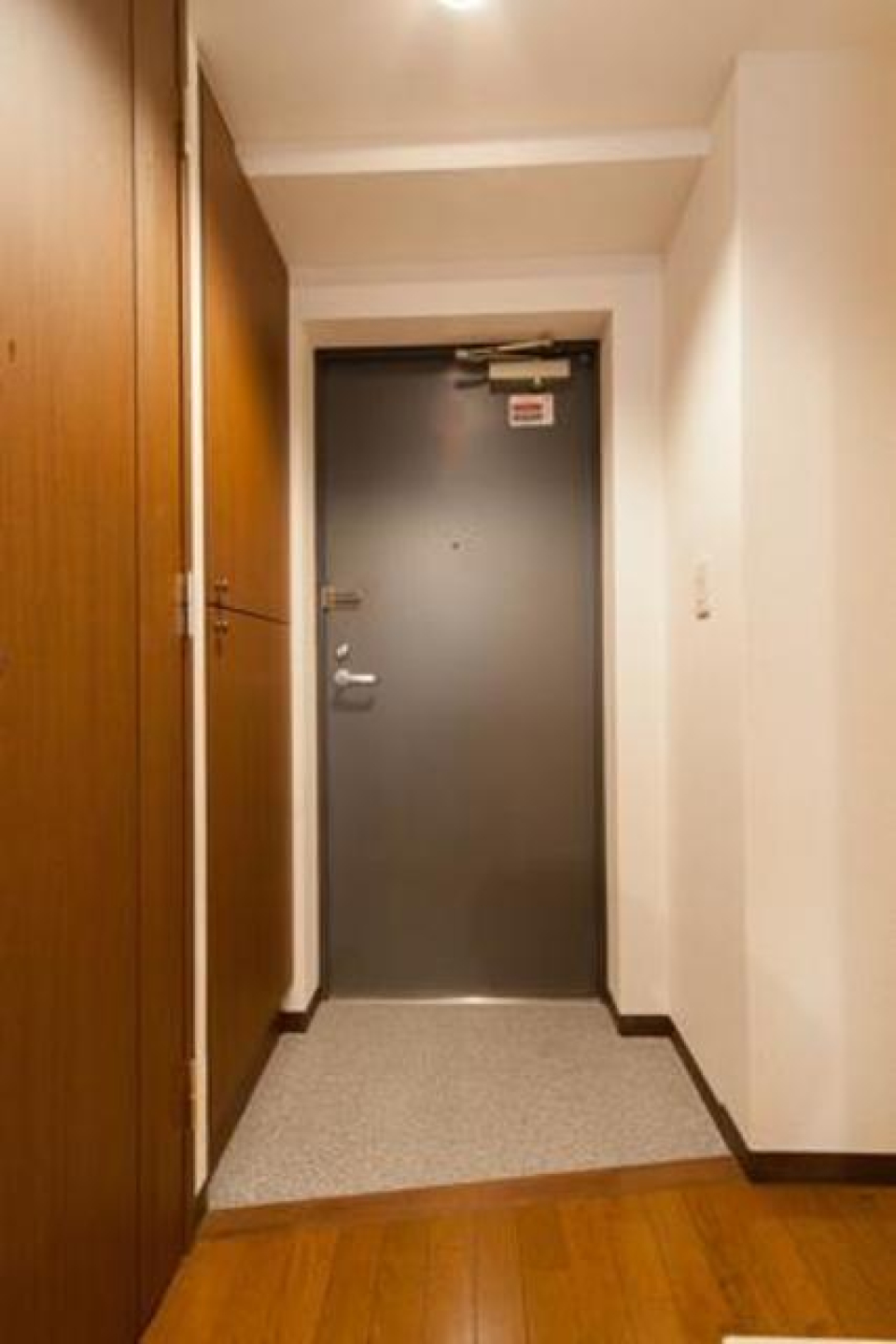 玄関
※写真は同タイプ住戸です。