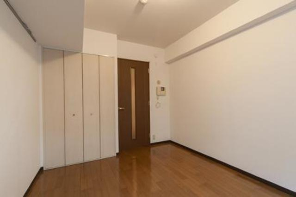 クローゼット付きです。
※写真は同タイプ住戸です。