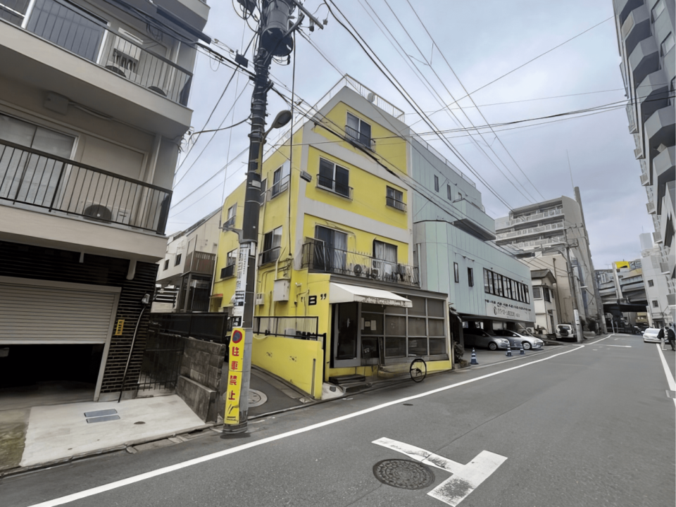 黄色が目印