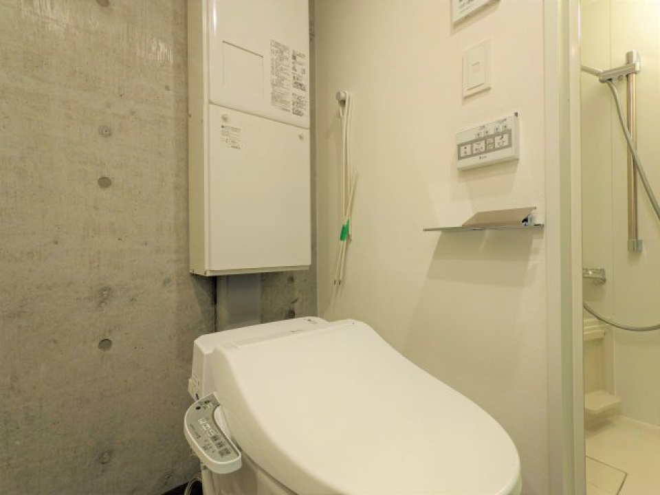 ウォシュレット付きのトイレです。