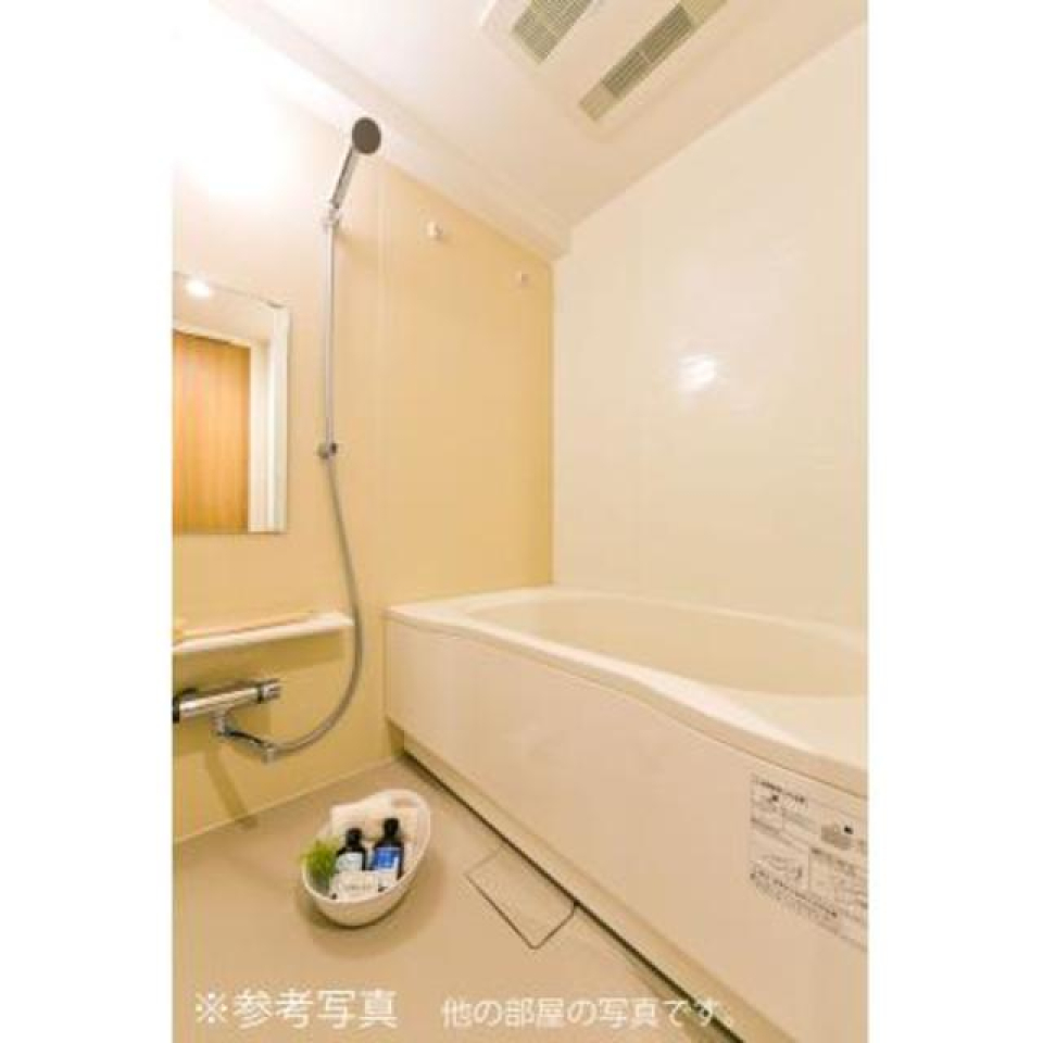 清潔感のあるトイレです。※写真は同タイプ住戸です。