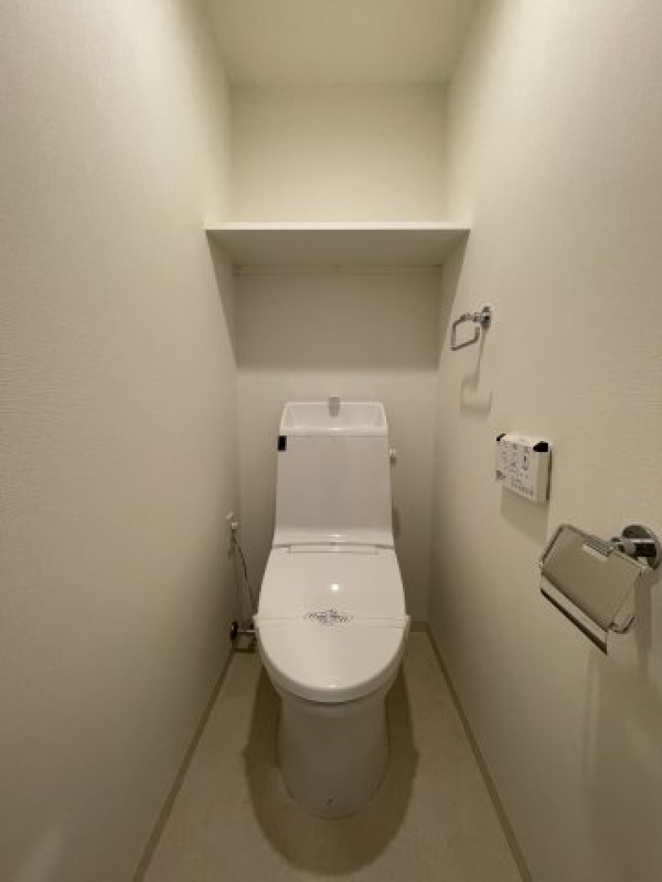 トイレ
※他号室参考写真