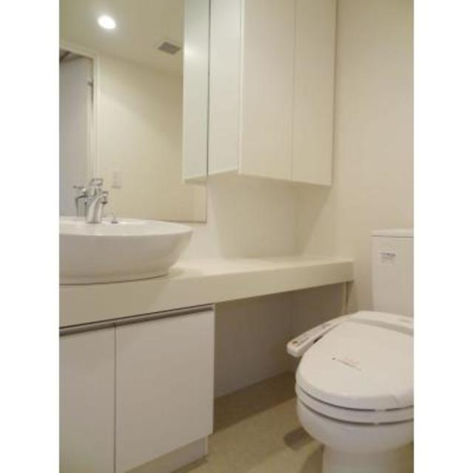 洗面台・トイレ
※写真は同タイプ住戸です。