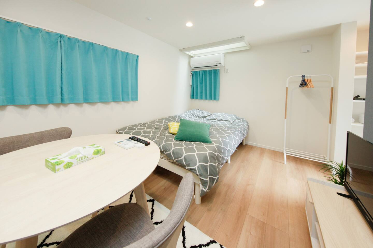 コンバーテル根岸　※ベッドは撤去済み。現在居住中のため現況優先します