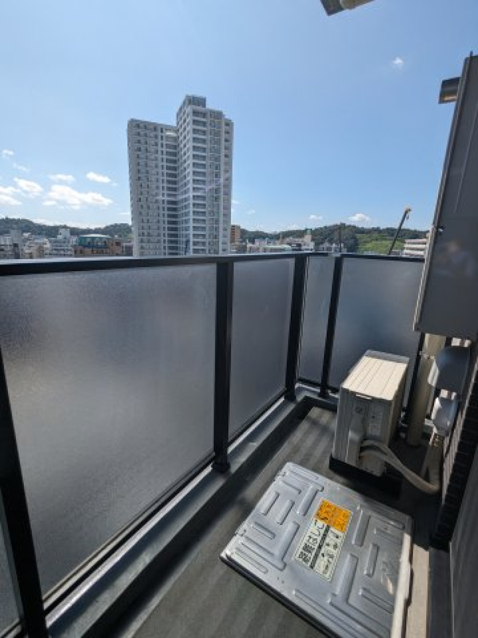 ログ登戸ステーション