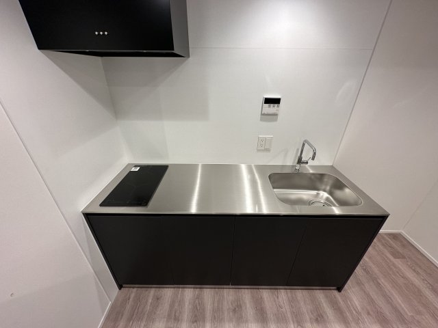 1Fにあるスタイリッシュなキッチン。