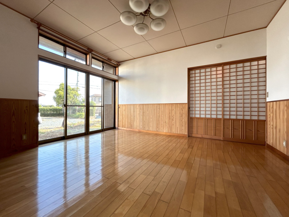 玄関横のお部屋は、応接室として（1/7）