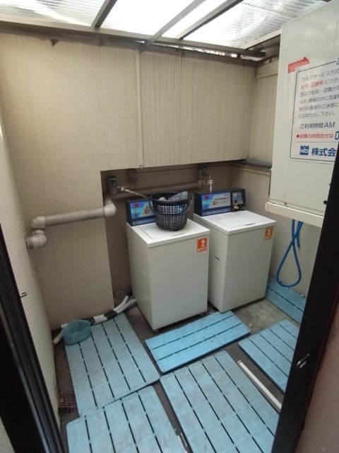 コインランドリー