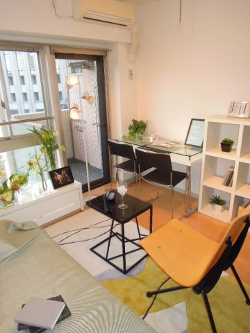 ※参考写真　家具はございません