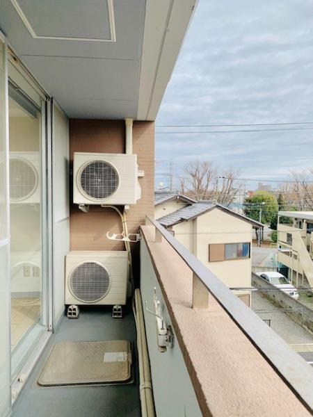 建物3階の最上階に位置します。