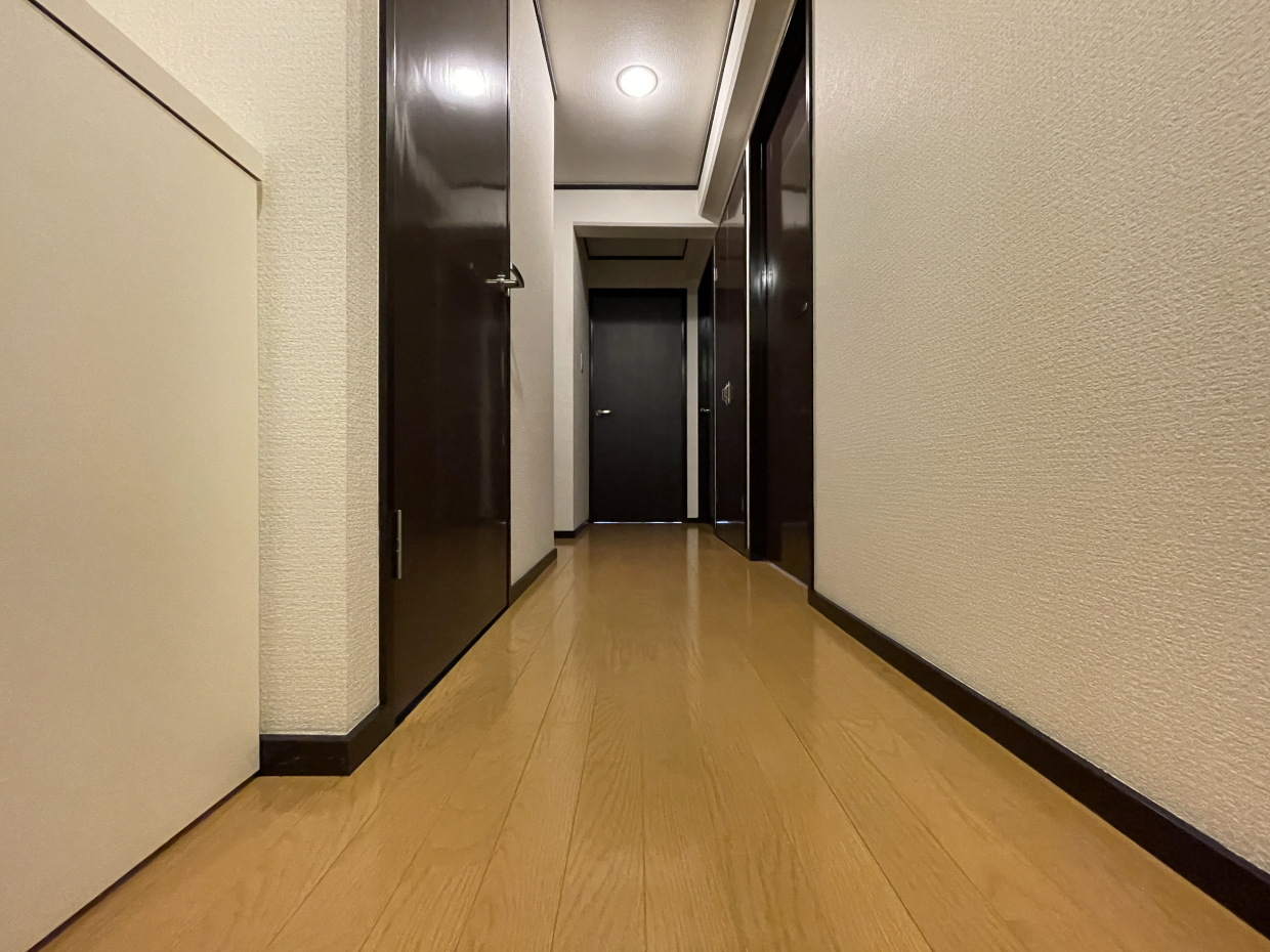 すべての部屋に繋がる廊下