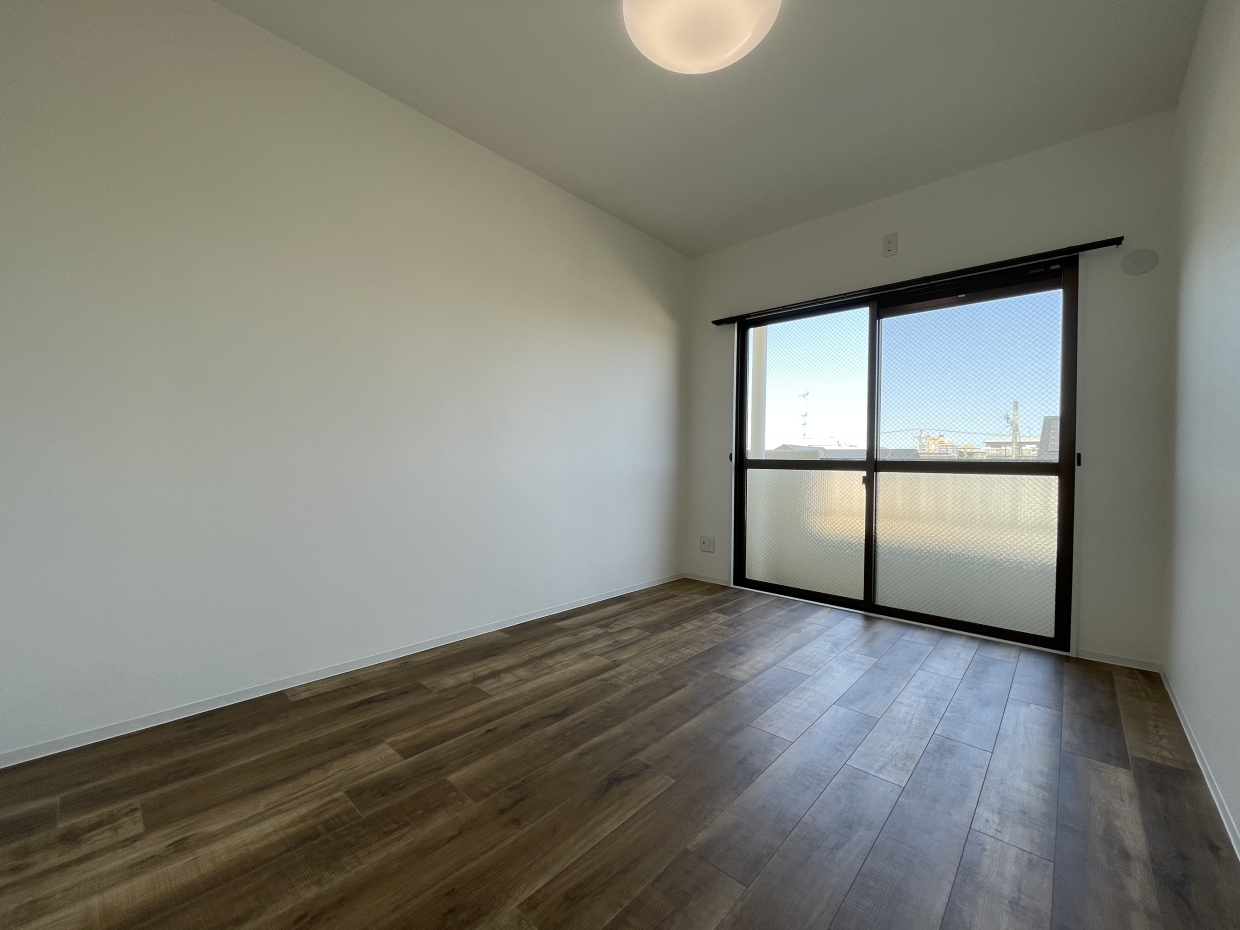 5帖の洋室はもう一部屋