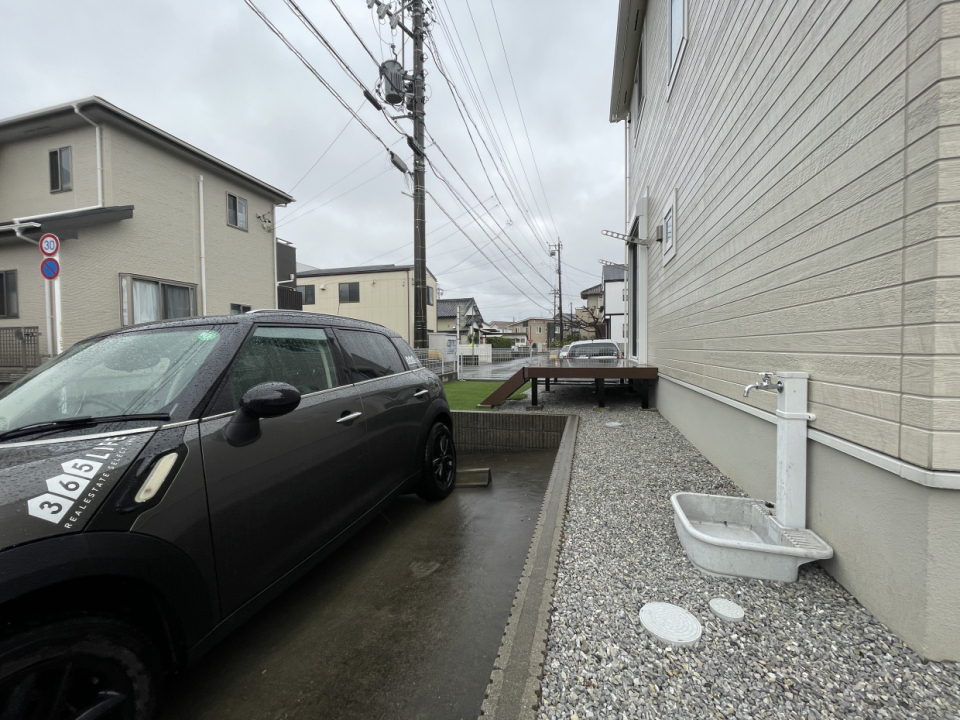 外水栓があるので泥んこ遊びもOK！