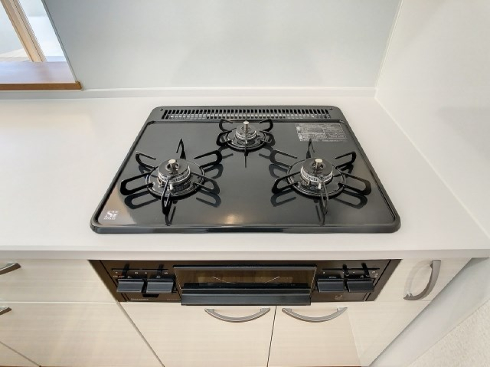 3口コンロとグリル付きでお料理捗る