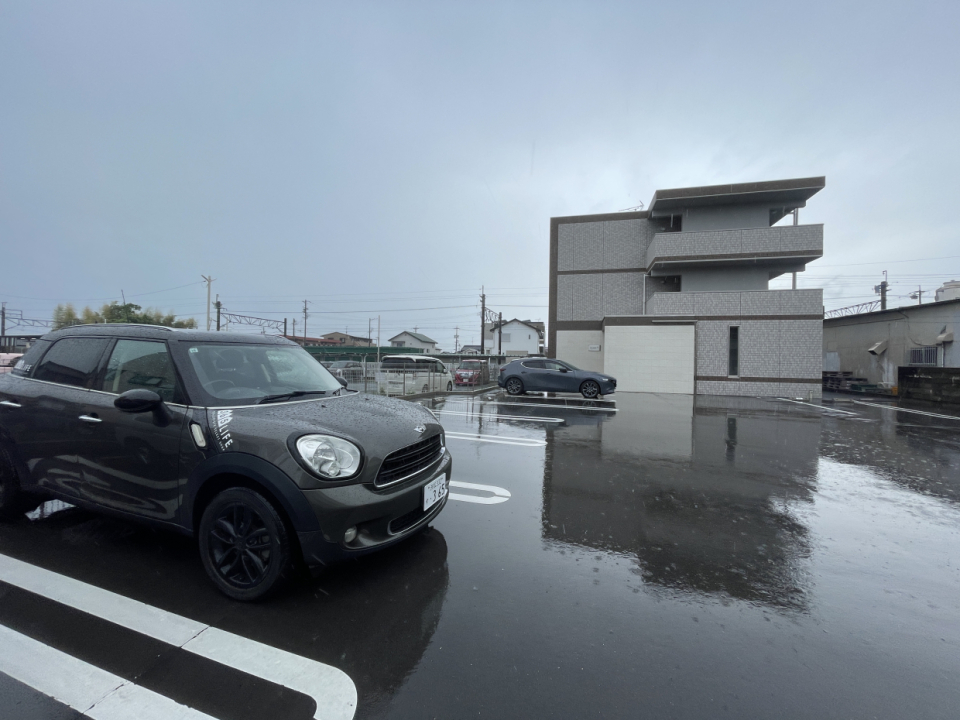 駐車場は2台付です