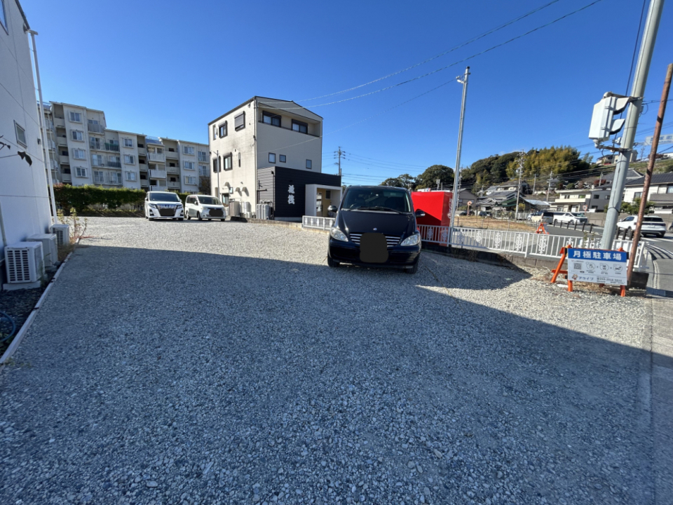 徒歩5分にある駐車場