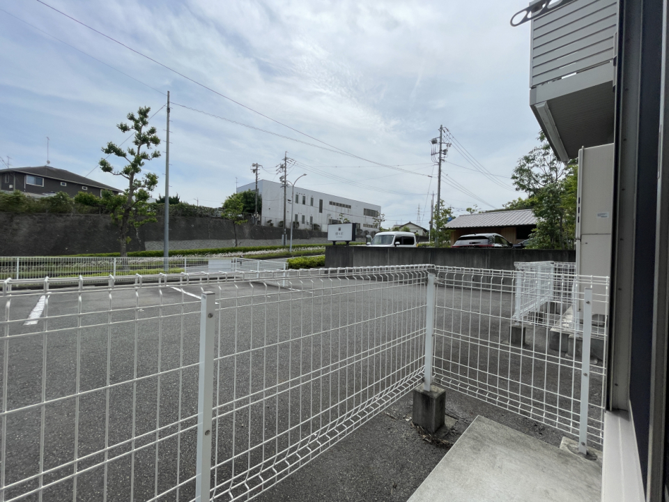 1階のお部屋はテラス付きです。