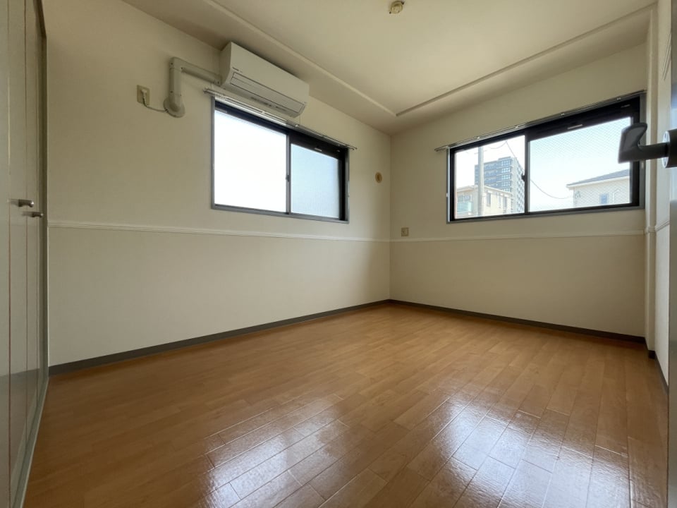 窓が多いので風通しや換気もラクラクできちゃう