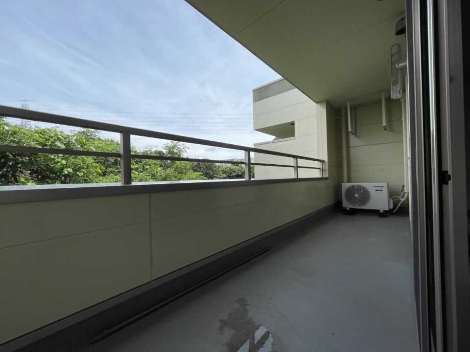 LDKからバルコニーに出られます