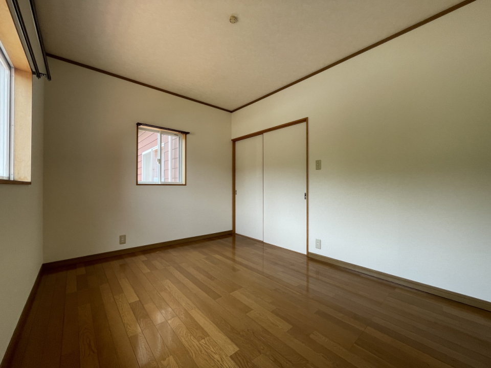 2面採光でシンプルなお部屋