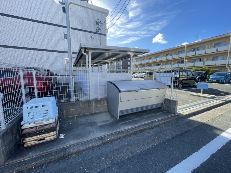 敷地内ゴミ置き場は忙しい朝に嬉しい