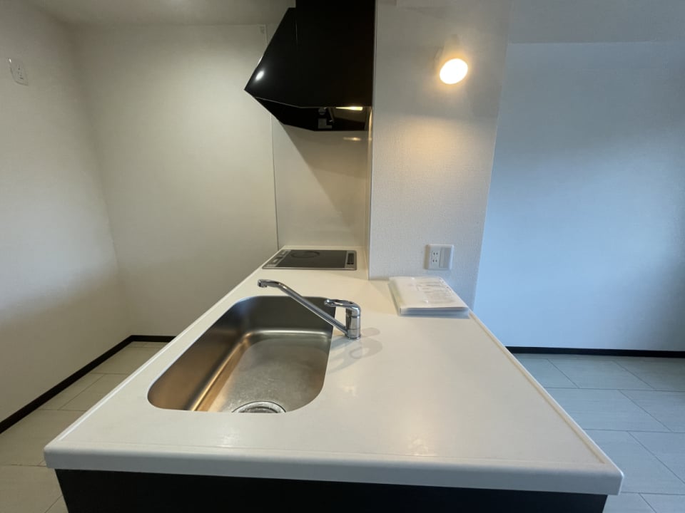 カウンターの奥行きがあるので作業スペースをばっちり確保できます