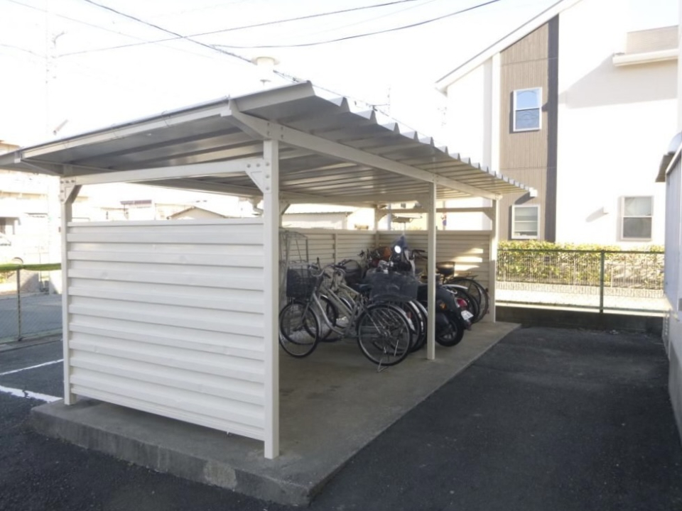 屋根付駐輪場