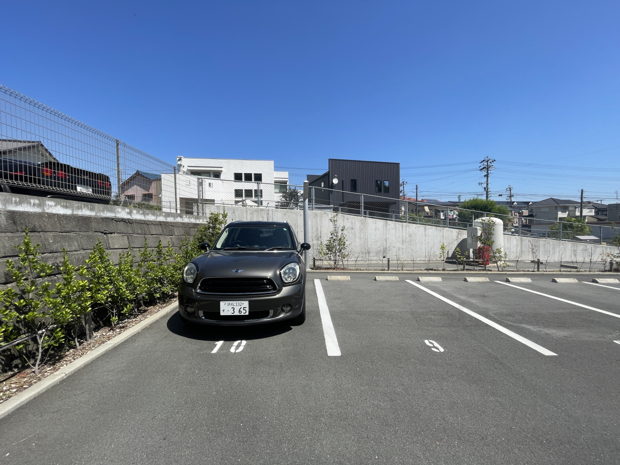 舗装済み駐車場