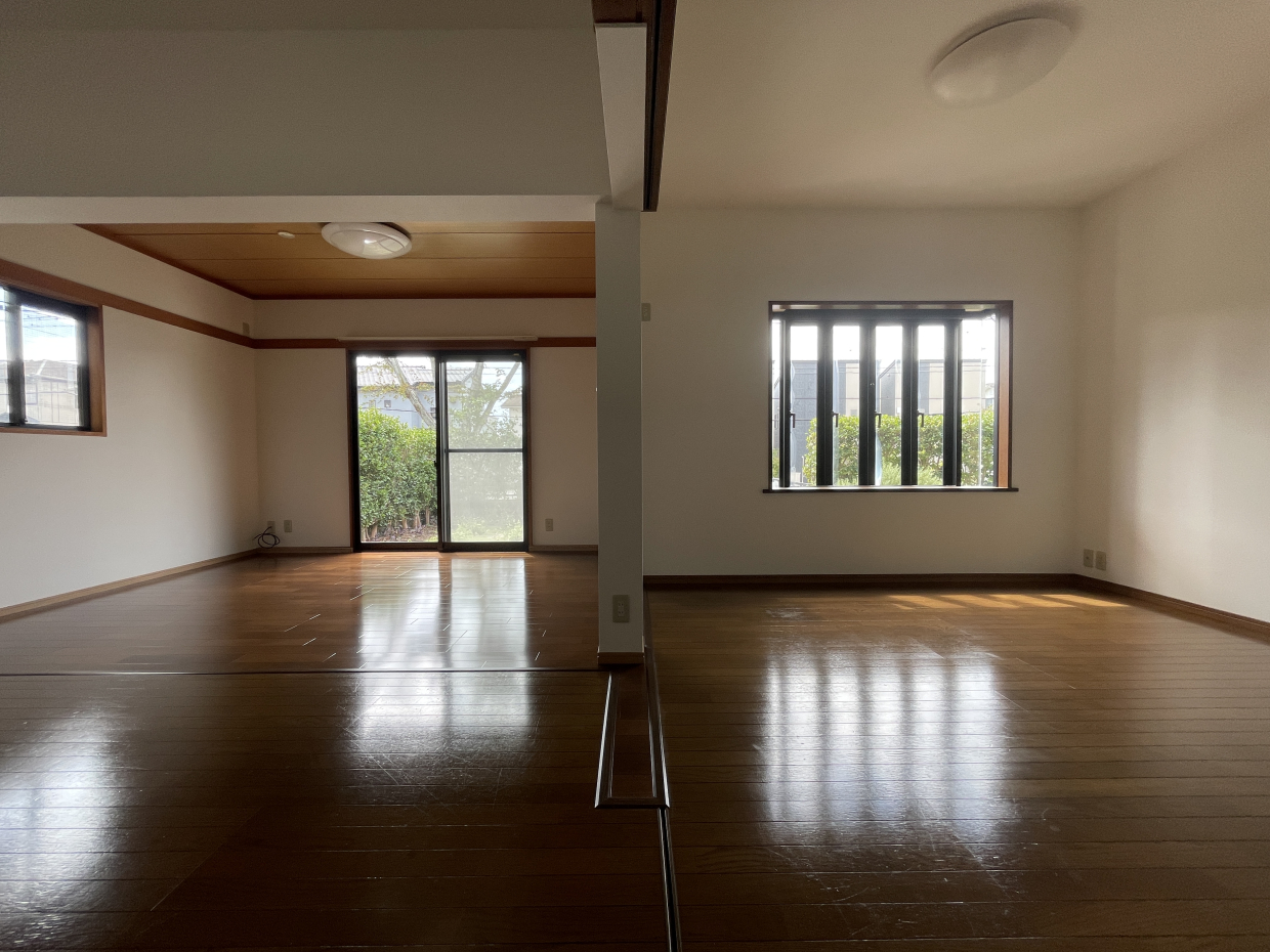 間取りとは少し異なりますが、DK続きの和室はフローリングになっています