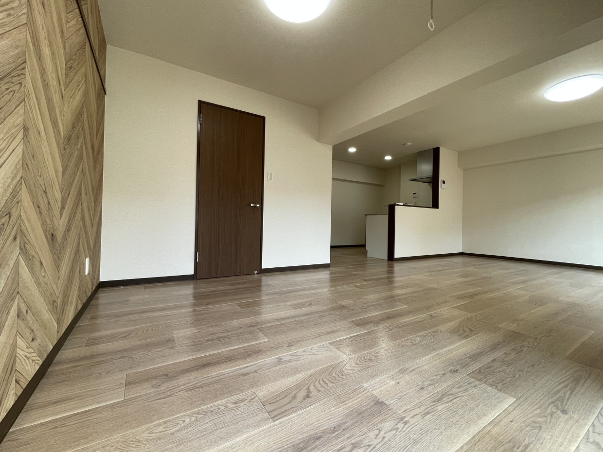 茶色を基調にウッディ味感じる空間